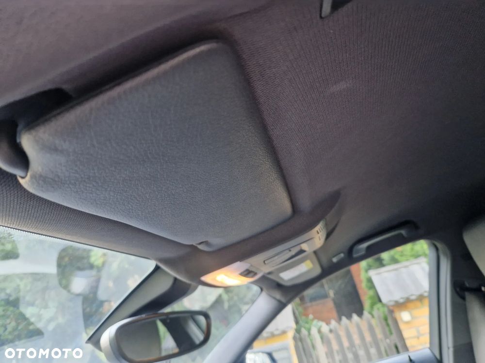 BMW Seria 1 120i M Sport Shadow - 15