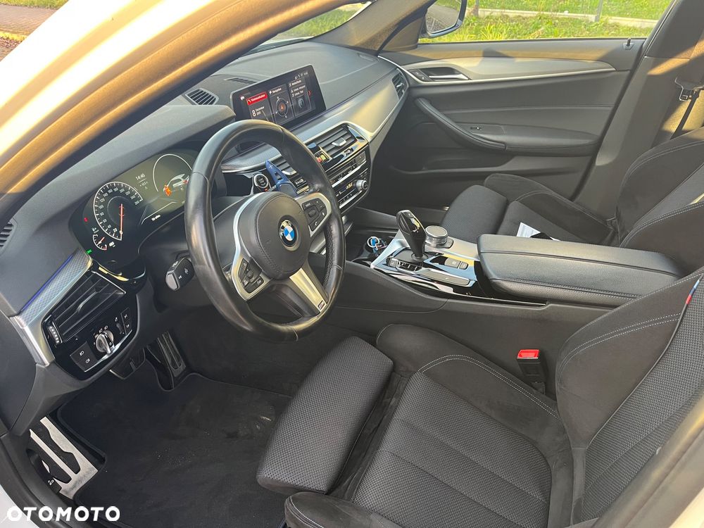 BMW Seria 5 525d M Sport sport - 10