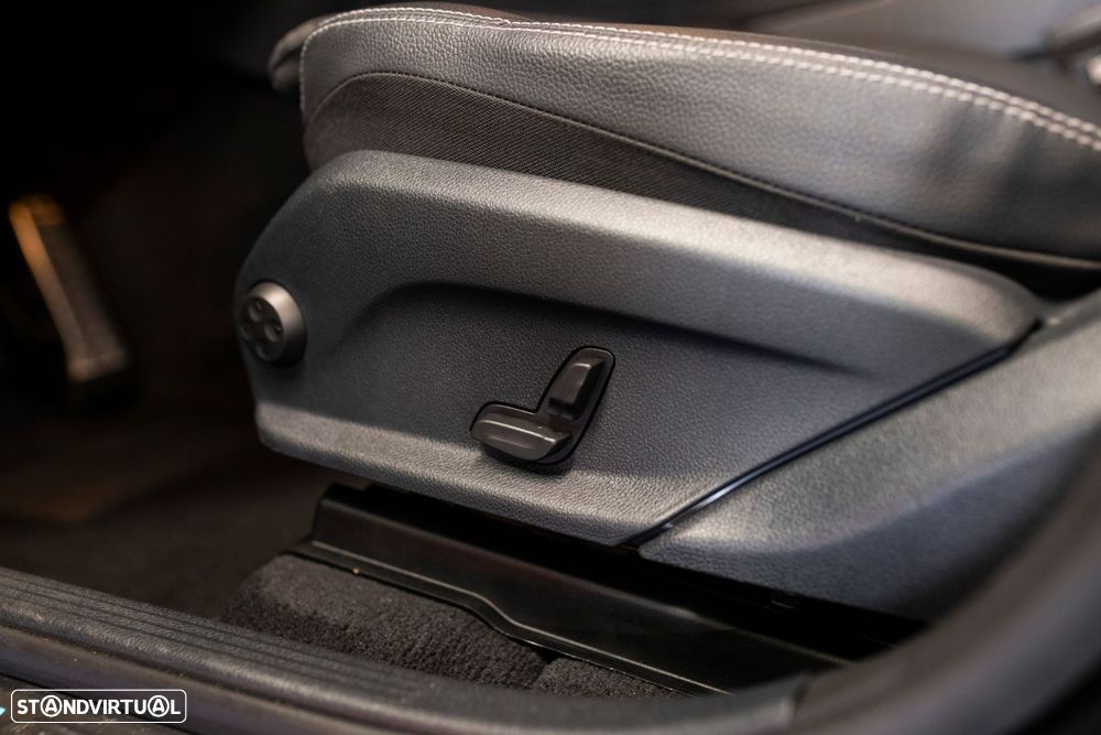 Mercedes-Benz EQC 400 4Matic AMG Line - 40