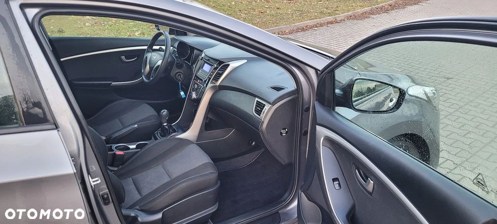 Hyundai i30 1.4 Classic - 10