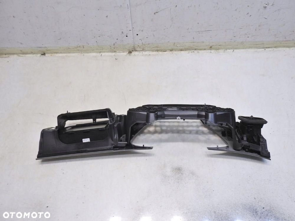 RAMKA LICZNIKA KRATKA NAWIEWU WYŚWIETLACZ AUDI A4 - 4