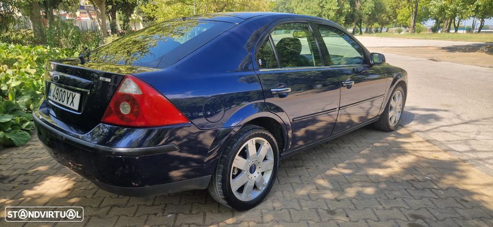 Ford Mondeo 2.0 TDCI Ghia Executive D. - 4