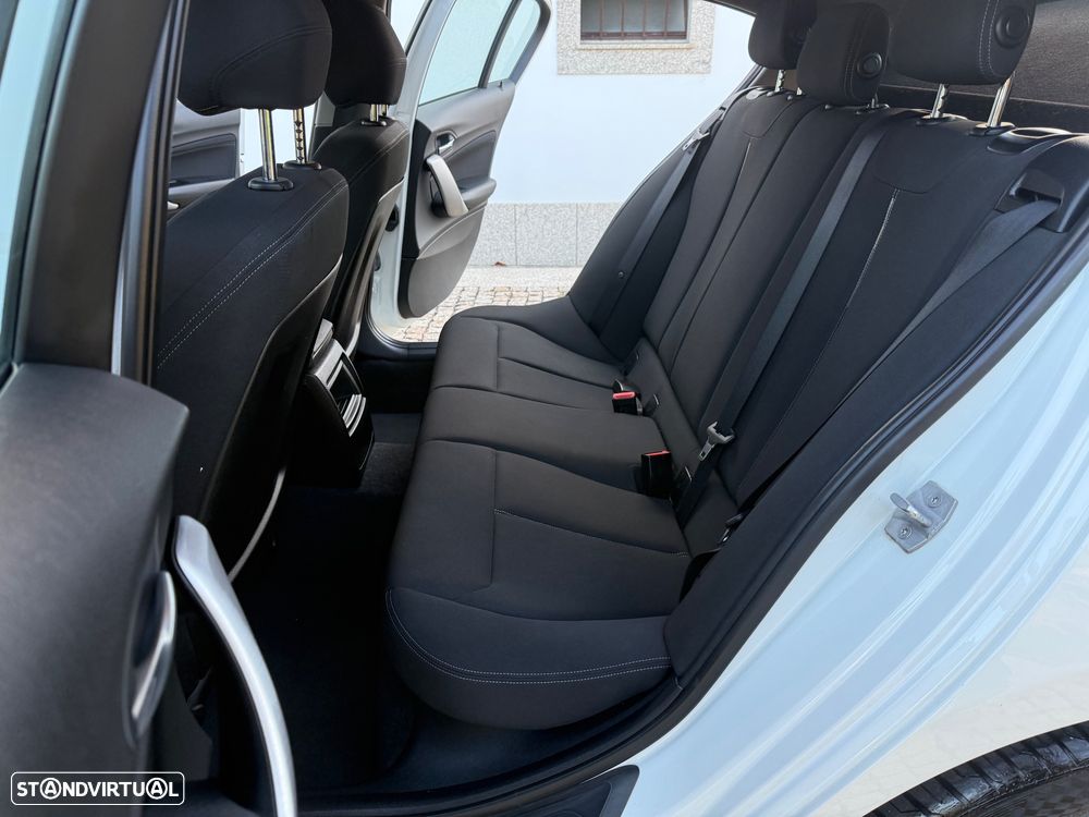 BMW 116 d EDynamics Line Sport - 21