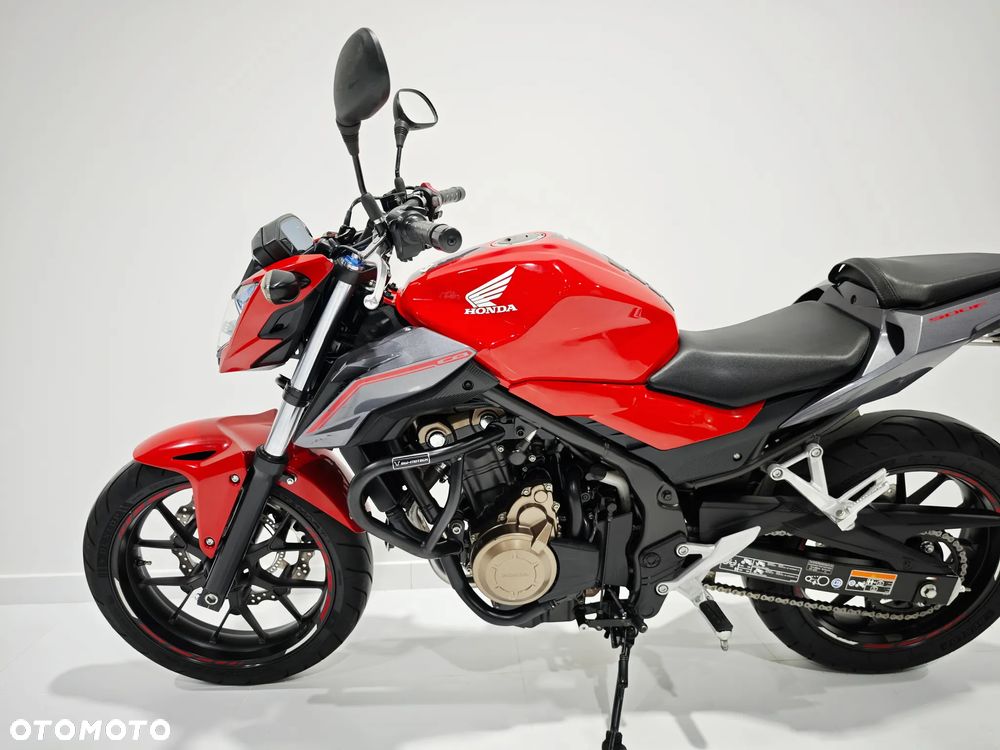 Honda CB - 12