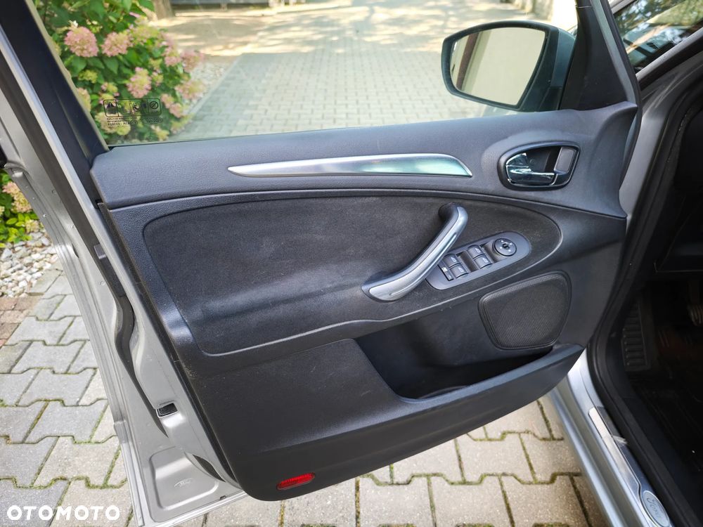 Ford S-Max 2.5 Titanium - 13