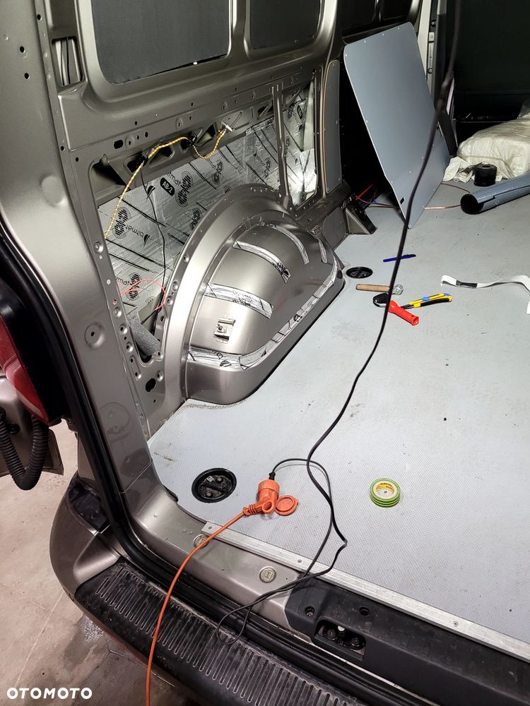Volkswagen Transporter T6.1 - 14