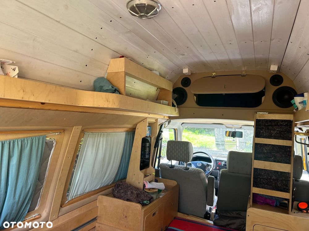 Volkswagen Transporter - 7
