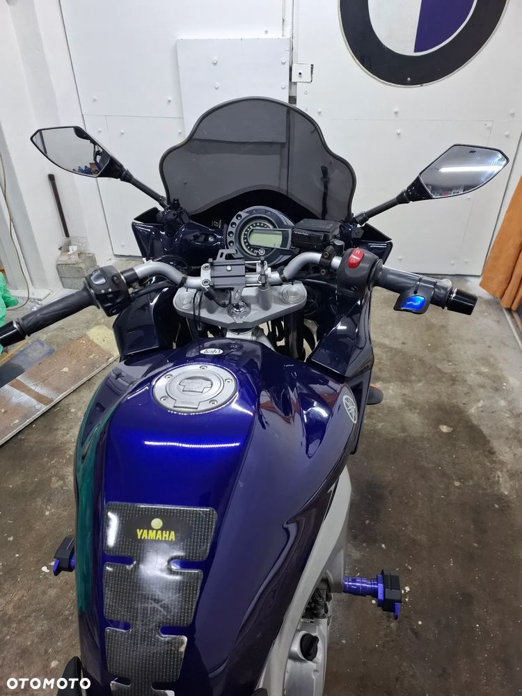Yamaha FZ6 - 4