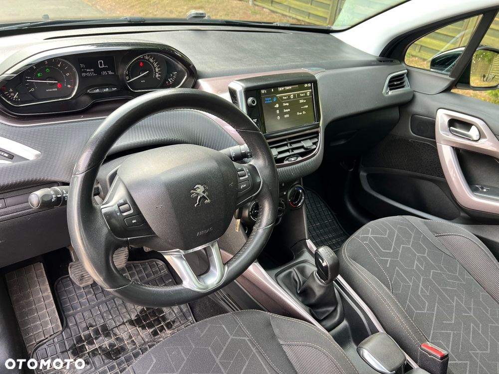 Peugeot 2008 e-HDi FAP 92 STOP & START Active - 17