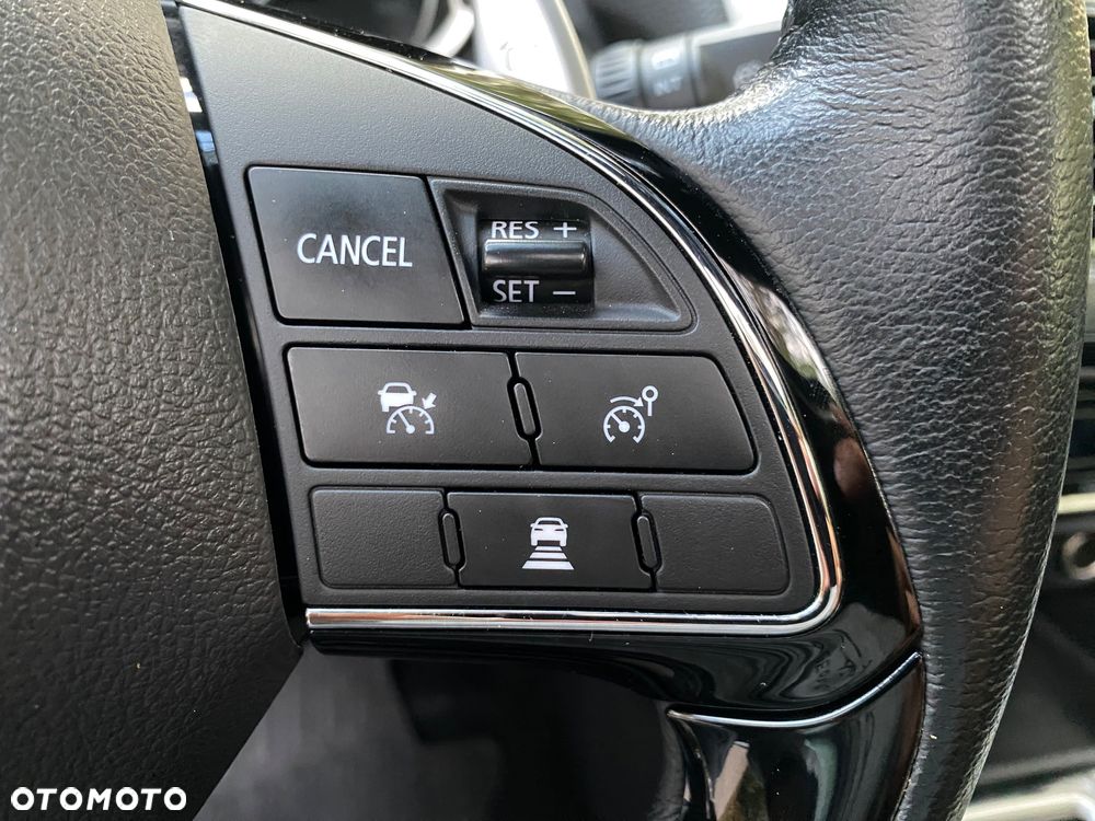 Mitsubishi Eclipse Cross 2.4 PHEV Instyle Plus - 33