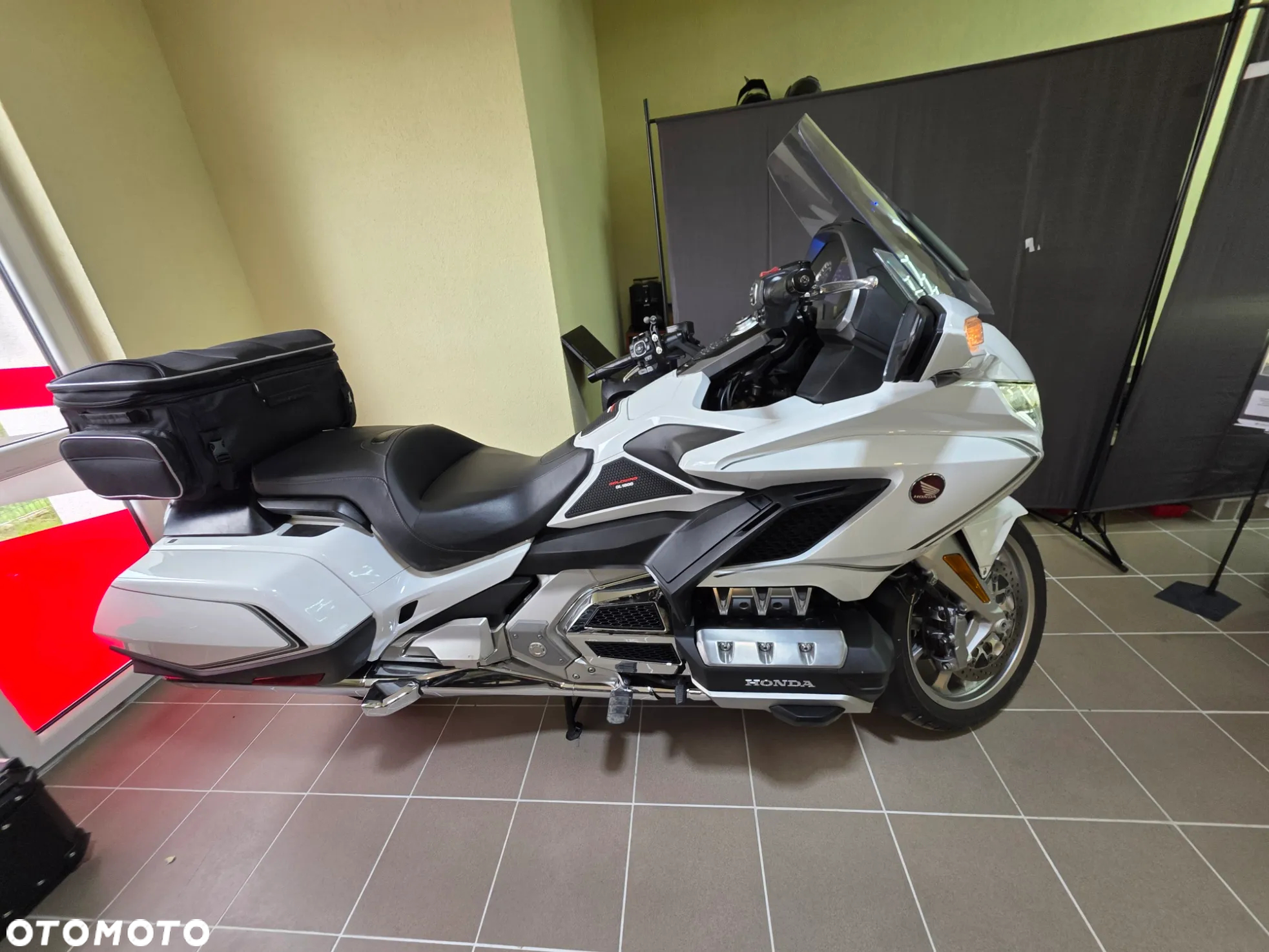 Honda GL - 5