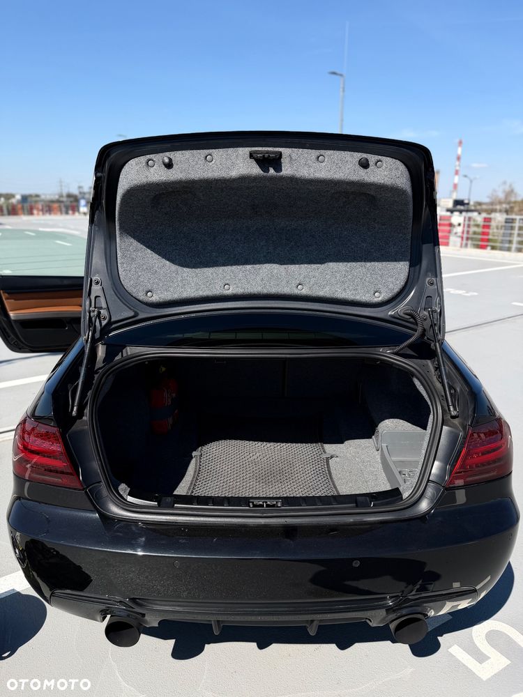 BMW Seria 3 335i - 12