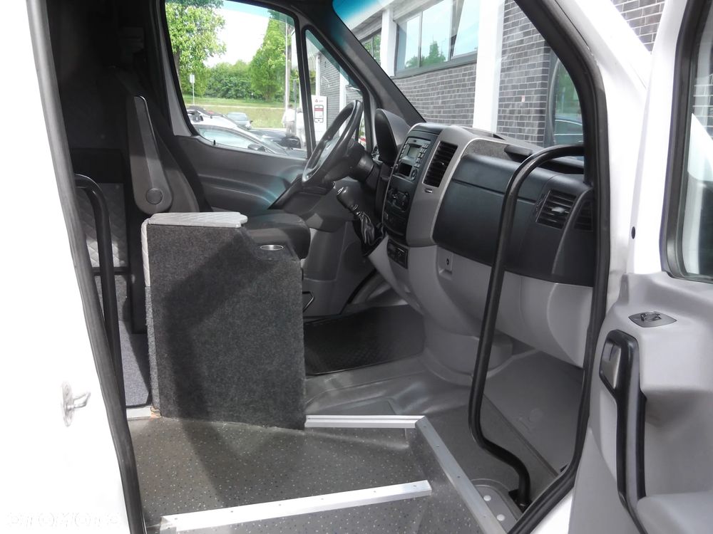 Mercedes-Benz Sprinter  Autobus(15+1) - 8