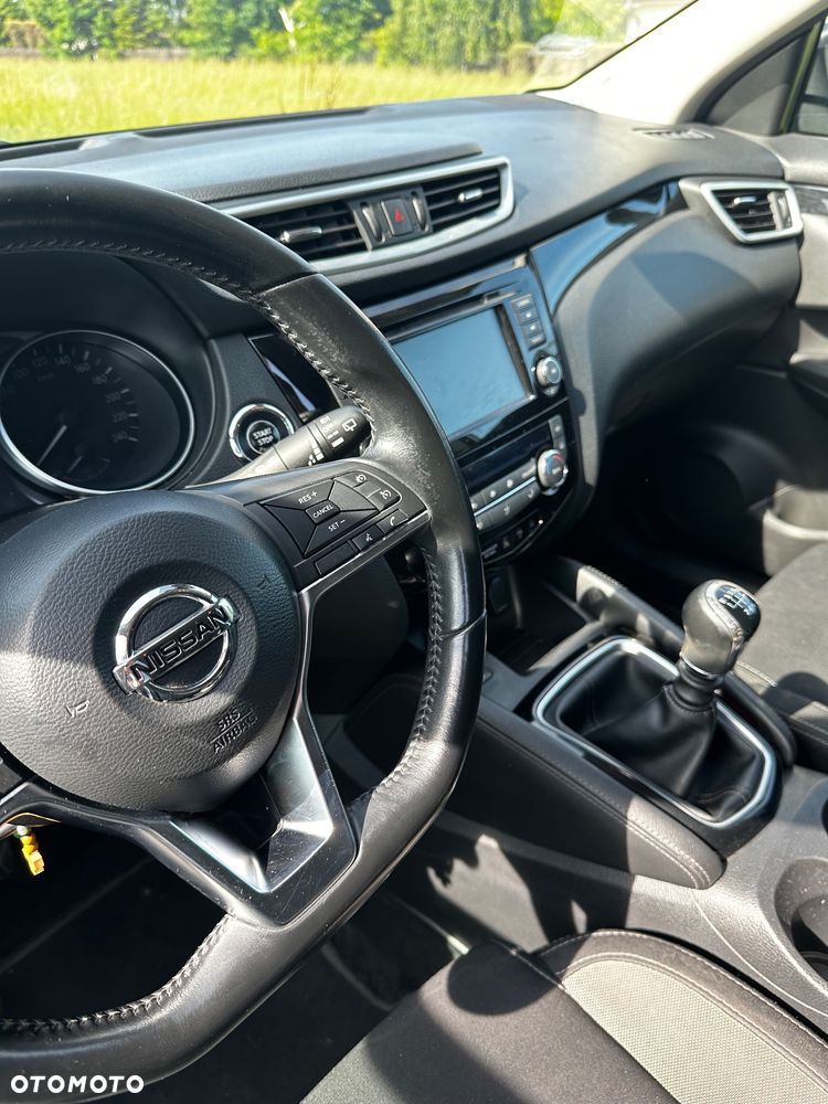 Nissan Qashqai 1.3 DIG-T N-Connecta - 10