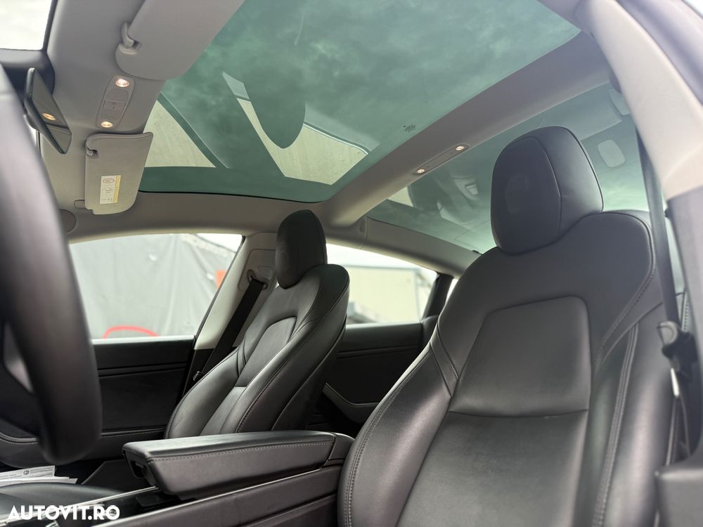 Tesla Model 3 Langstreckenbatterie Allradantrieb Dual Motor - 7