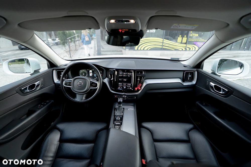 Volvo XC 60 D5 SCR AWD Inscription - 22
