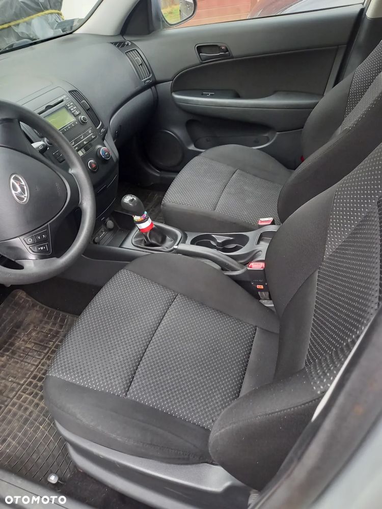 Hyundai i30 1.4 Base + EU5 - 7