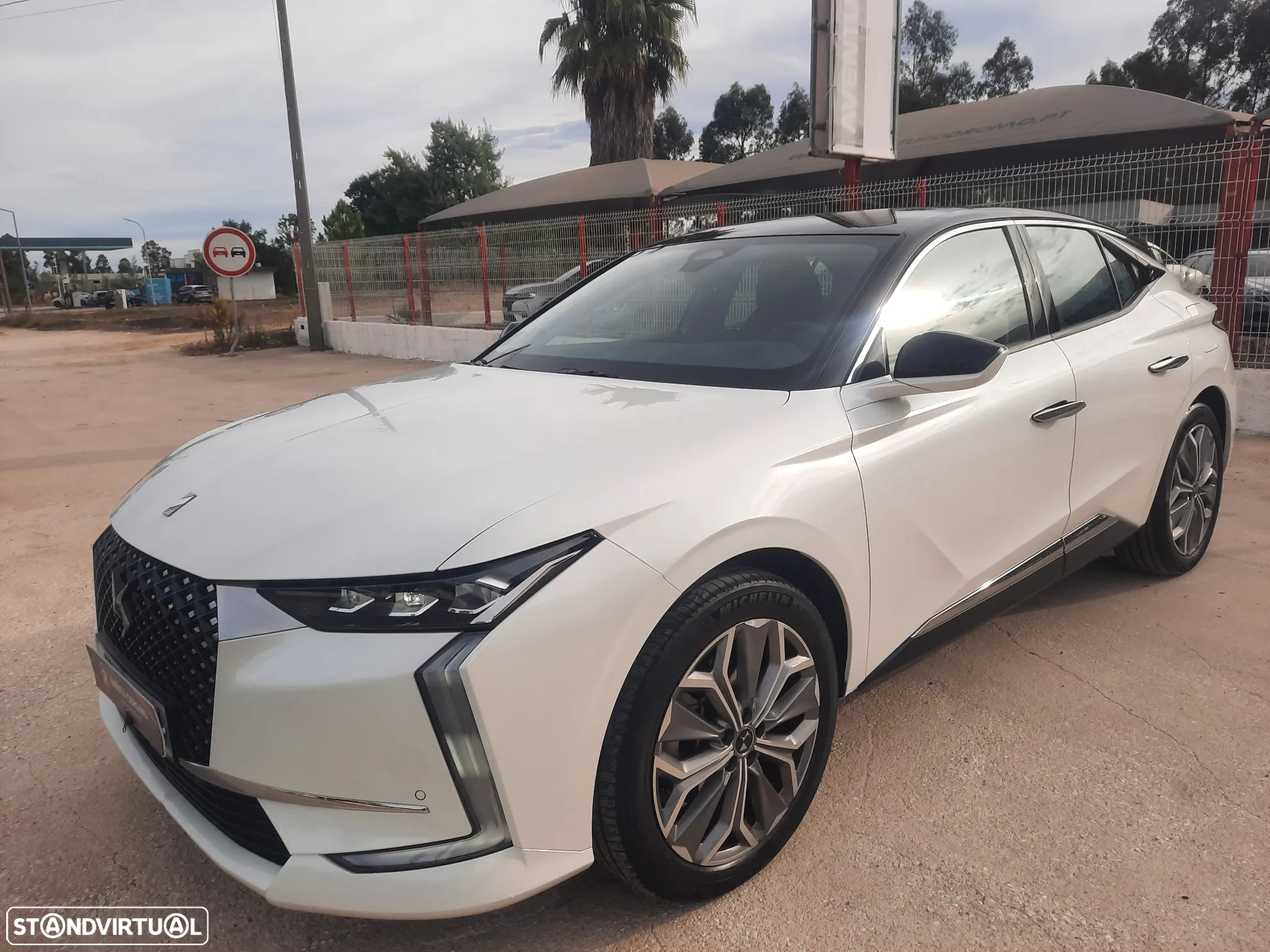 DS DS4 E-Tense Performance Line EAT8 - 5