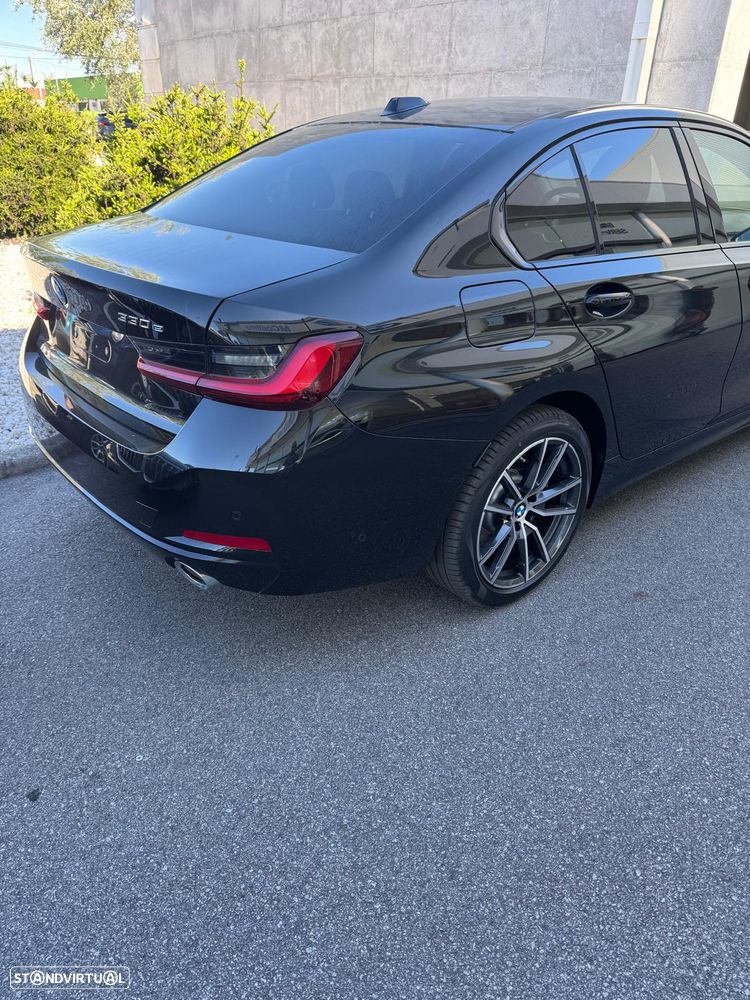 BMW 330 e Auto - 9