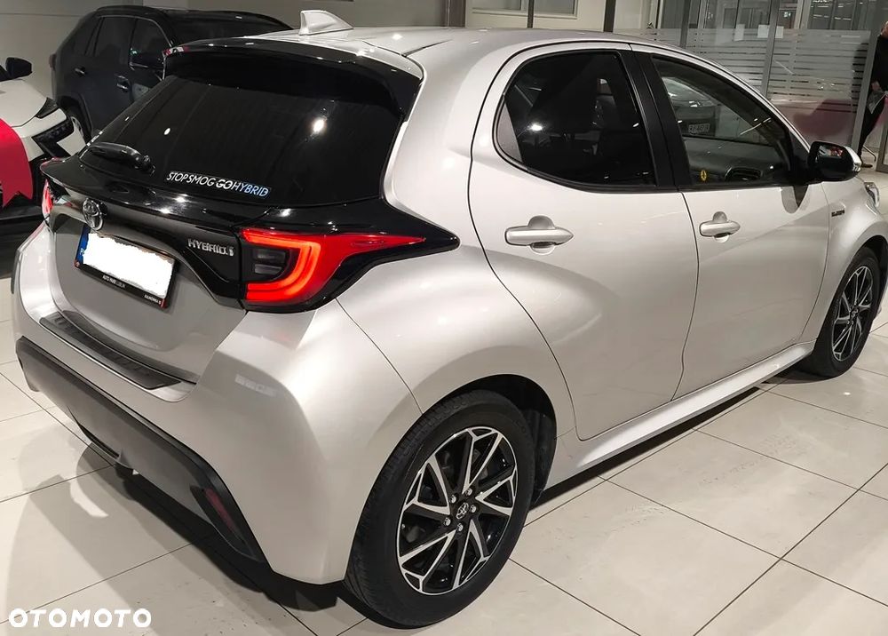 Toyota Yaris - 4