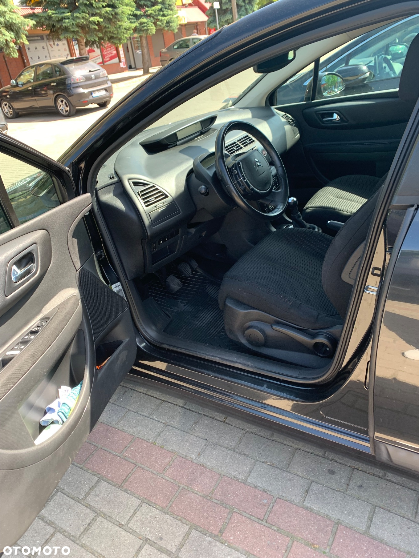 Citroën C4 1.6 HDi FAP Confort - 2