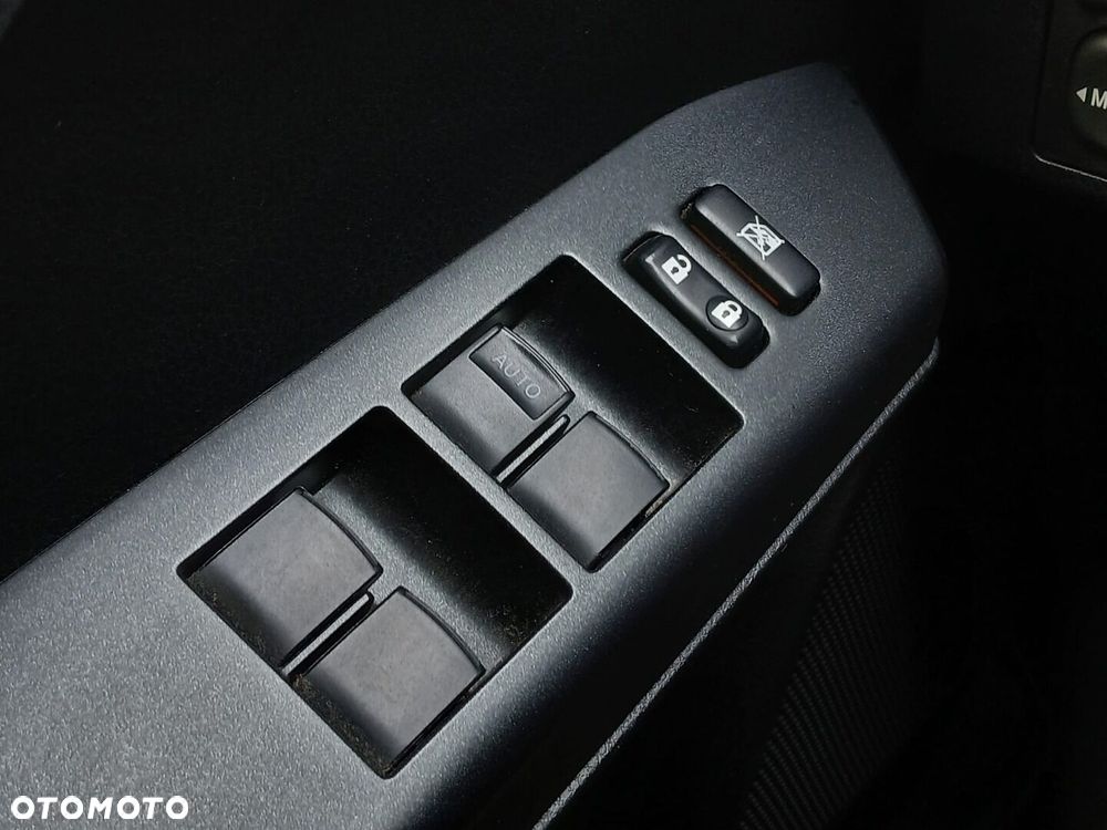 Toyota RAV4 Hybrid Premium 4x2 - 35