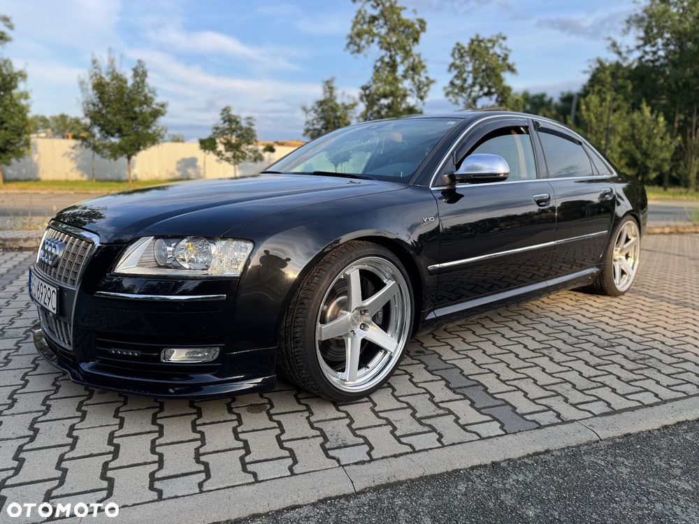 Audi S8 - 6