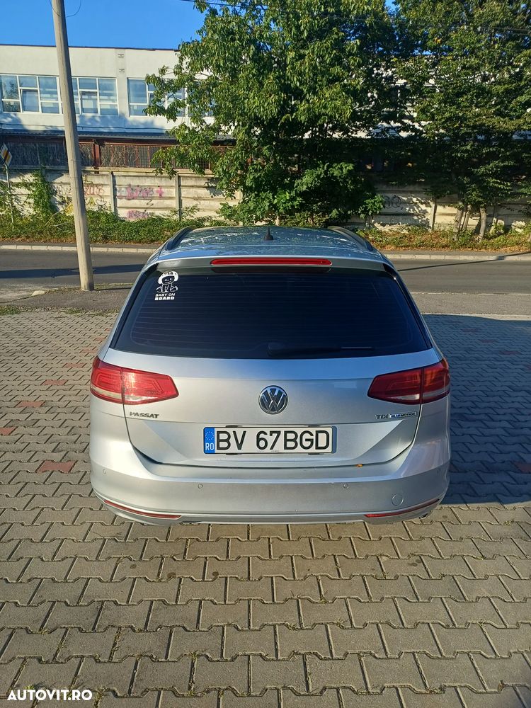 Volkswagen Passat 1.6 TDI Advance - 4