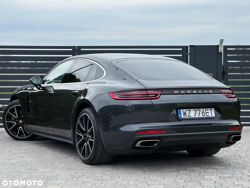 Porsche Panamera 4 - 4