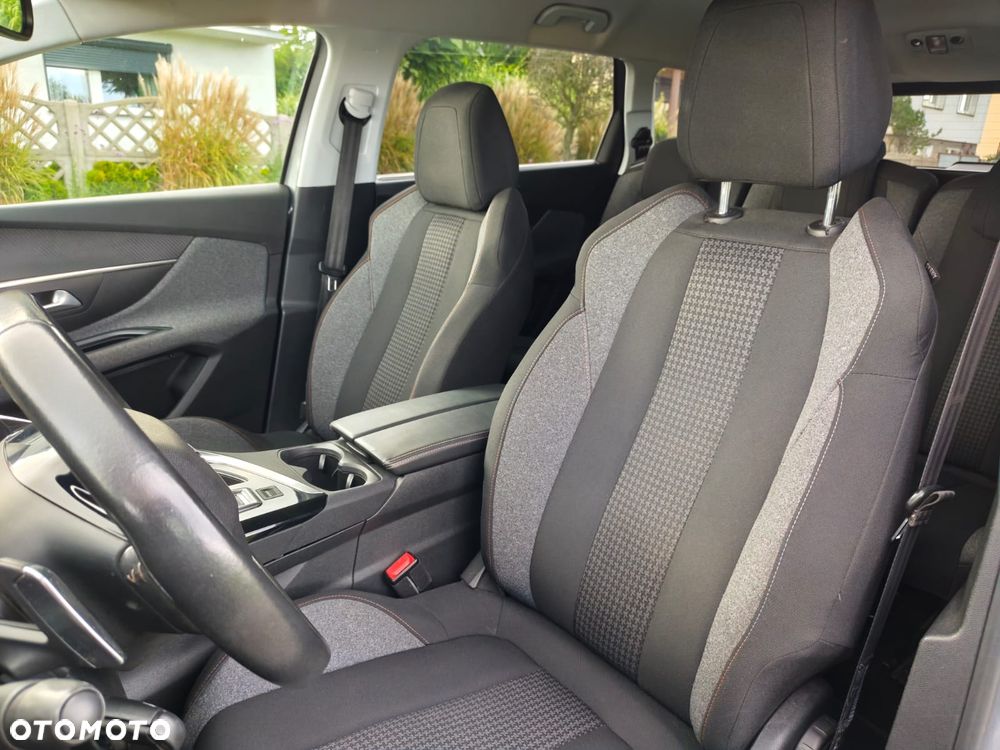 Peugeot 5008 - 14