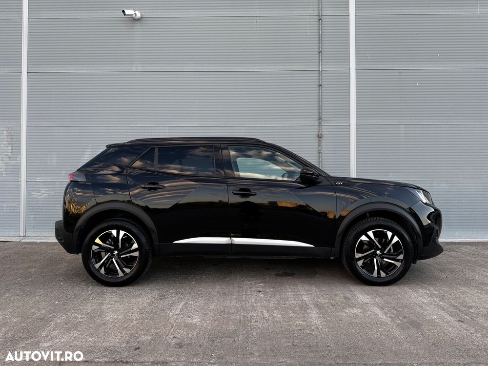 Peugeot 2008 PureTech 130 EAT8 GT - 3