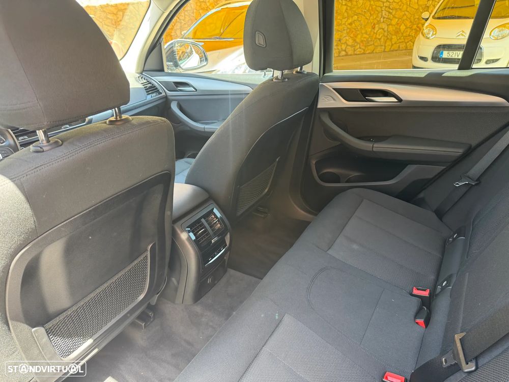 BMW X3 18 d sDrive Auto - 14