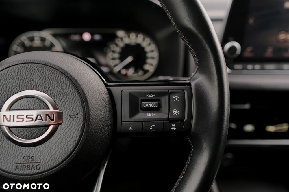 Nissan Qashqai 1.3 DIG-T N-CONNECTA - 20