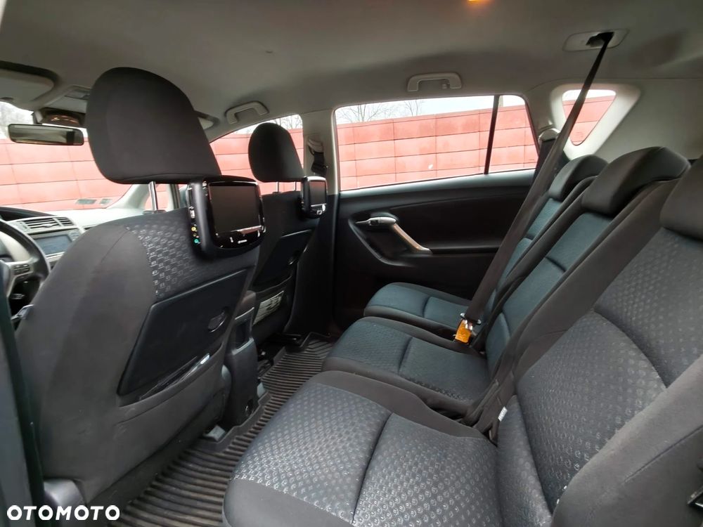 Toyota Verso 2.0 D-4D Sol plus 7os - 12