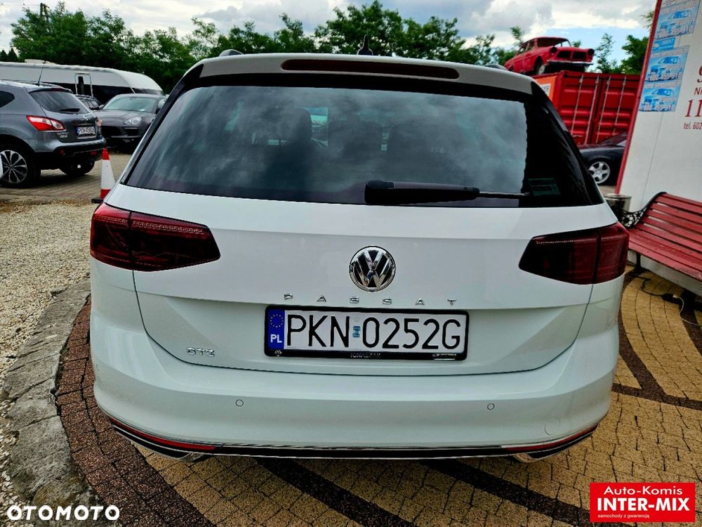 Volkswagen Passat - 11