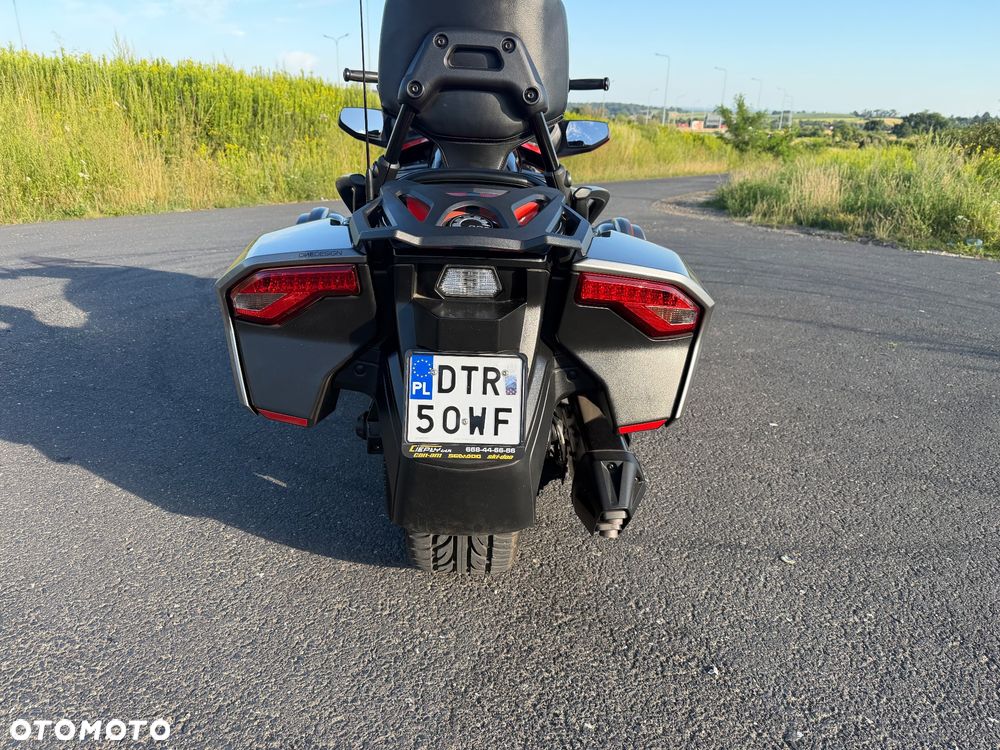 Can-Am Spyder - 6
