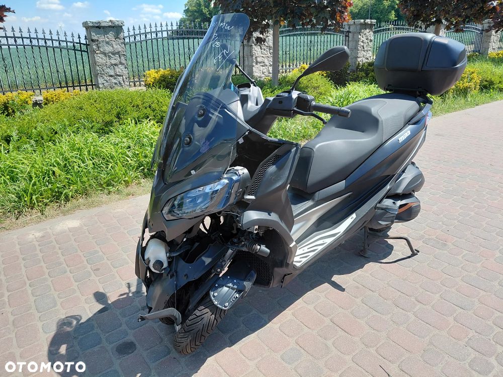 Piaggio MP-3 - 2