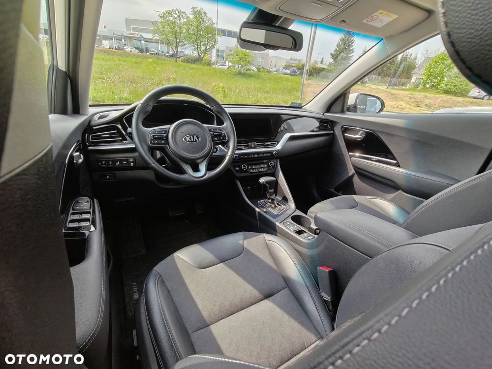 Kia Niro 1.6 GDI Hybrid Business Line - 10