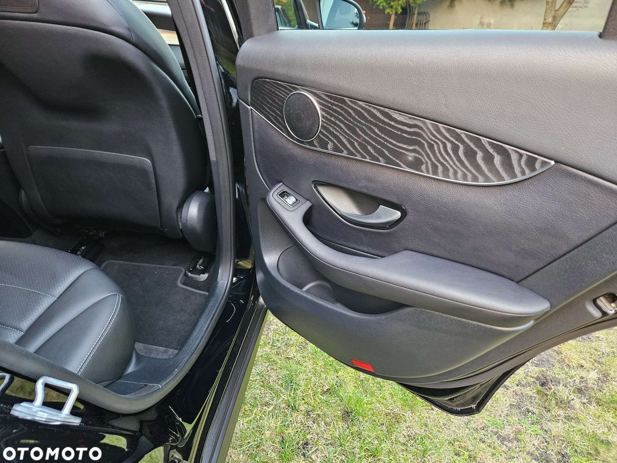 Mercedes-Benz GLC 300 4Matic 9G-TRONIC - 22