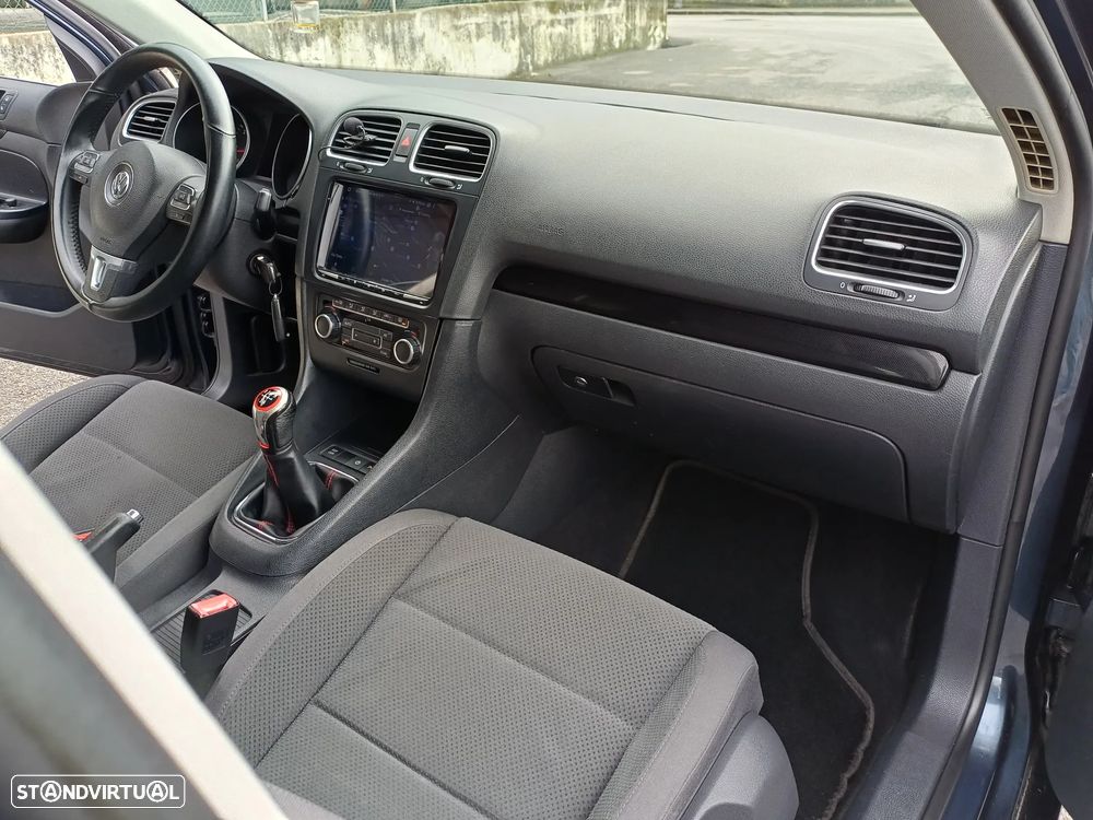 VW Golf Variant 1.6 TDi Confortline - 33