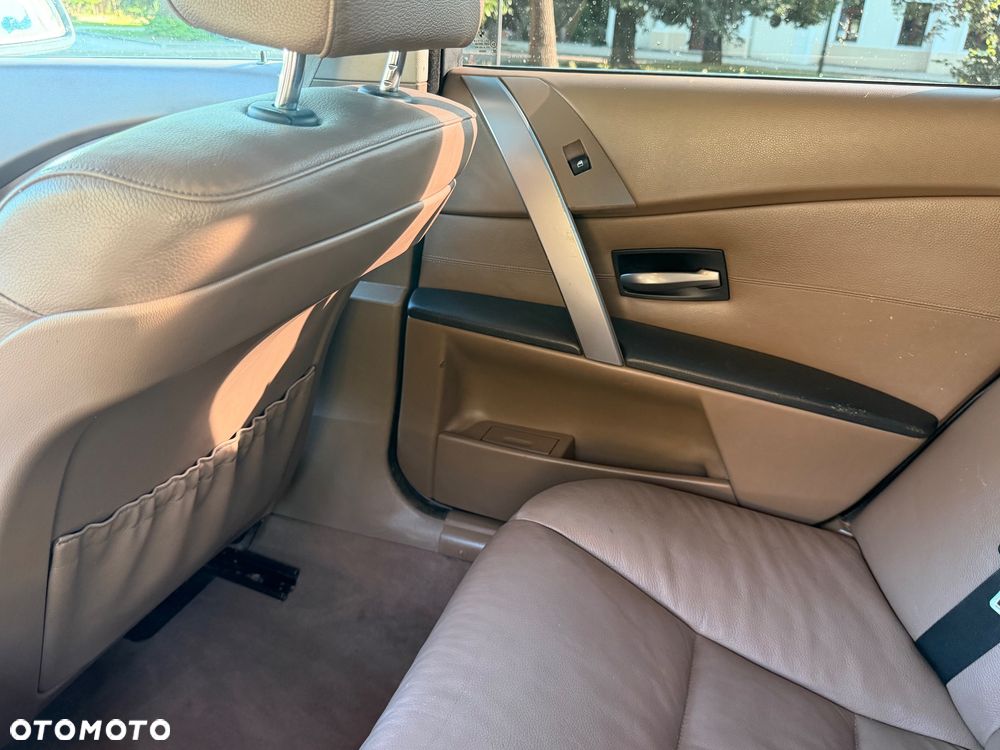 BMW Seria 5 530d - 33