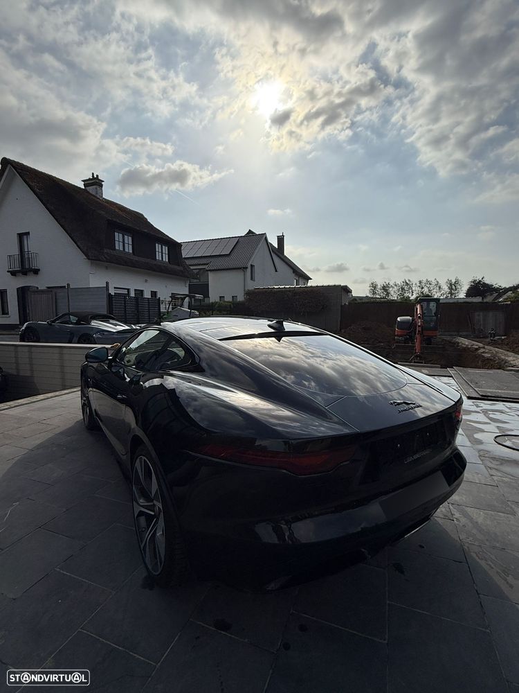 Jaguar F-Type 2.0 i4 R-Dynamic Black - 2