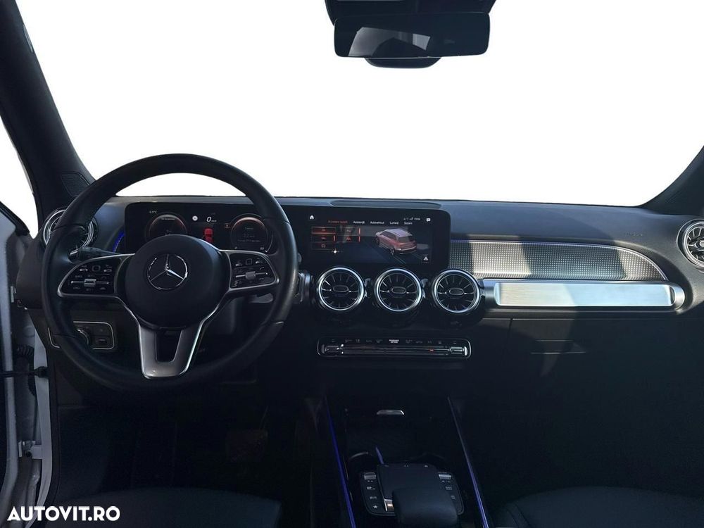 Mercedes-Benz EQB 300 4MATIC - 11