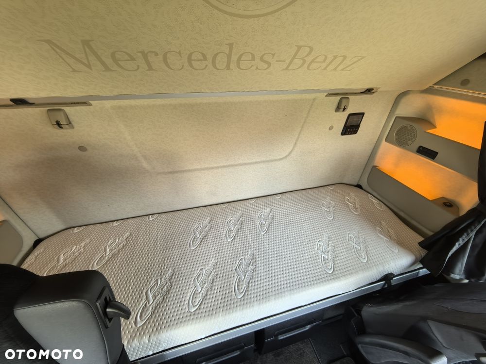 Mercedes-Benz Actros L 1848 LSnRL // Regulowane Siodło // NOWE OPONY // GigaSpace // 2 zbiorniki // Bi-Xenon // - 34