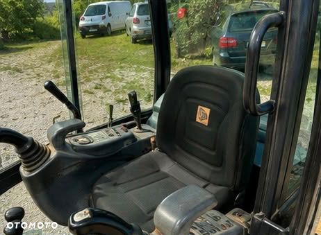 JCB 8016 - 4