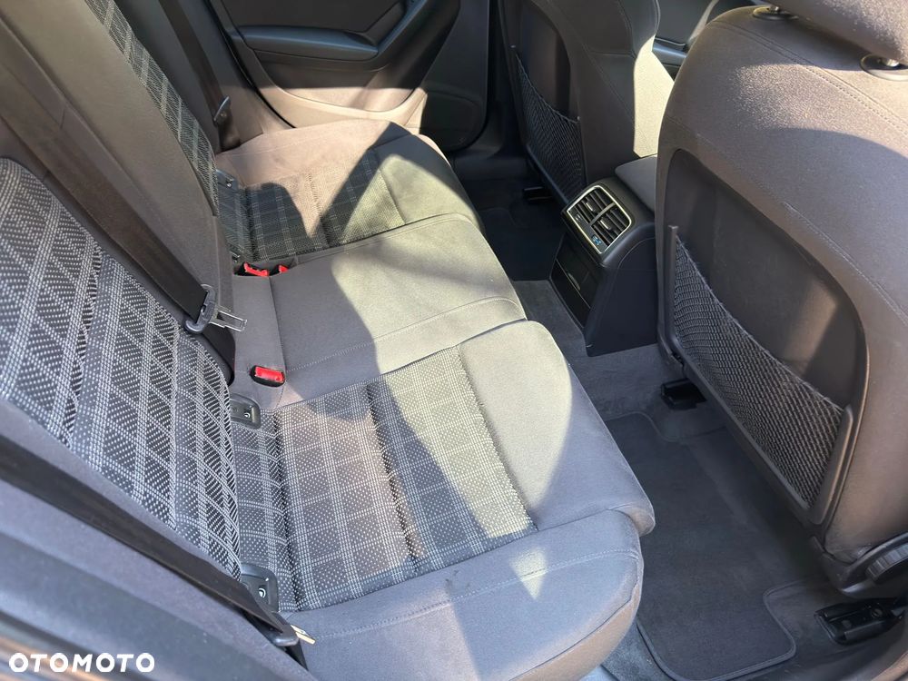Audi A4 Avant 2.0 TDI DPF Ambiente - 20