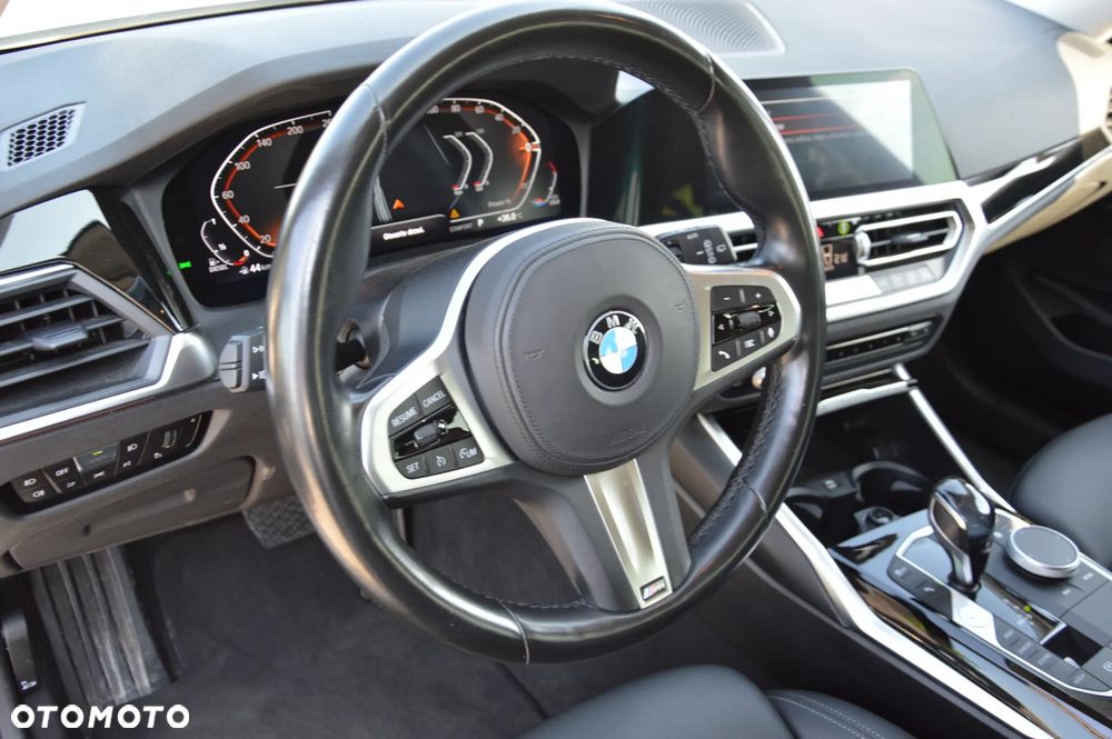 BMW Seria 3 318d MHEV M Sport - 17