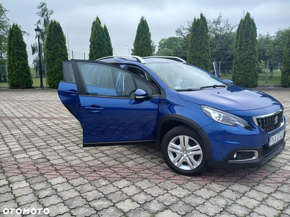 Peugeot 2008 PureTech 110 GPF Stop&Start EAT6 Signature - 8
