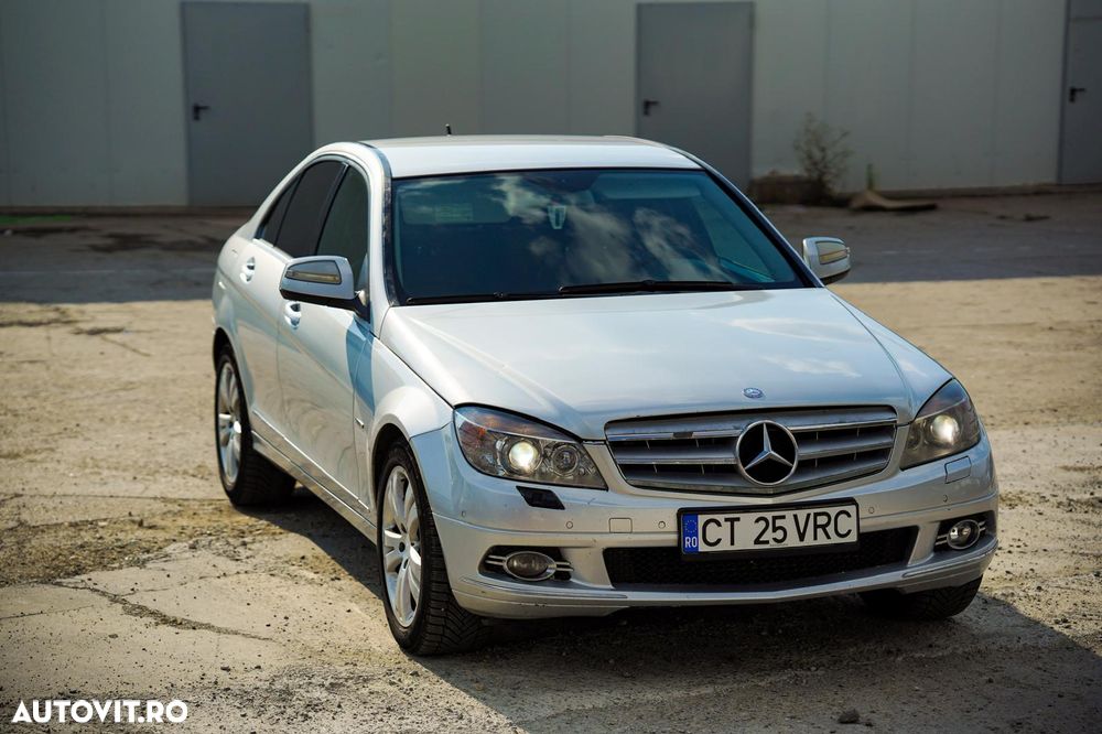 Mercedes-Benz C - 9