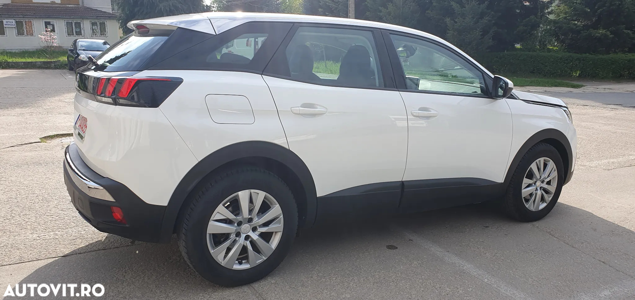 Peugeot 3008 PureTech 130 Stop & Start EAT6 Allure - 13